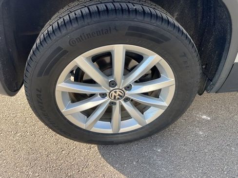 Used 2017 Volkswagen Tiguan Wolfsburg Edition image 4