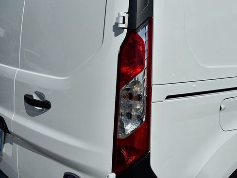 Used 2021 Ford Transit Connect XL FWD image 29