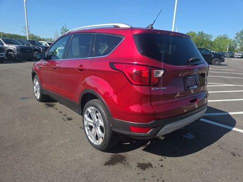 Used 2019 Ford Escape Titanium AWD/4WD image 14
