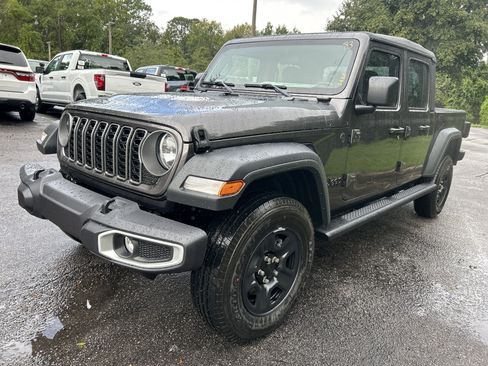 New 2025 Jeep Gladiator Sport image 3