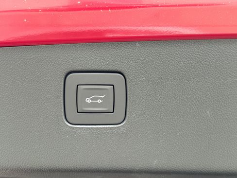 Used 2026 Buick Envista Sport Touring w/ Convenience I Package FWD image 10