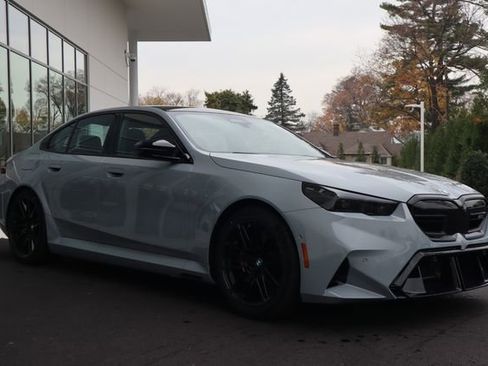 New 2026 BMW M5 w/ Executive Package image 4