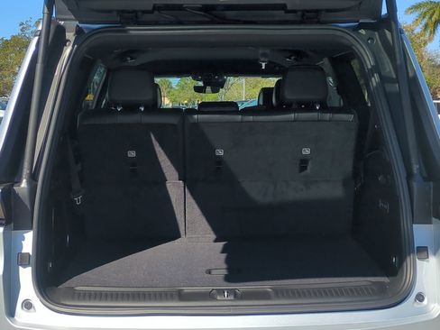 New 2026 Jeep Grand Wagoneer Limited AWD/4WD image 13