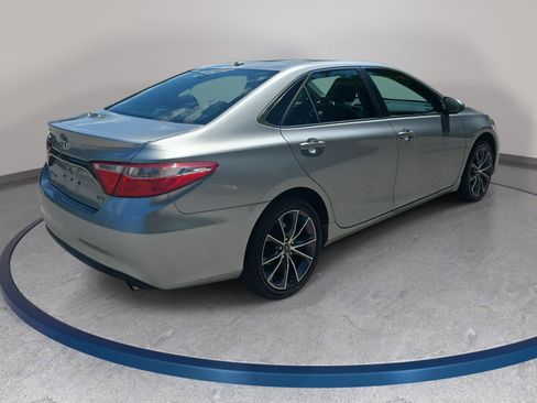 Used 2015 Toyota Camry XSE FWD image 5