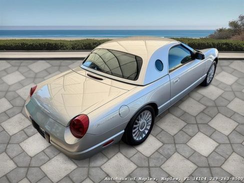 Used 2005 Ford Thunderbird Deluxe image 19