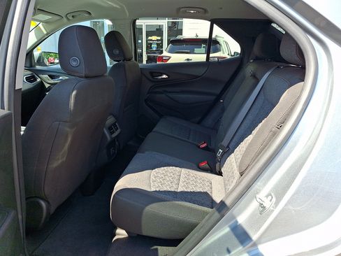 Certified 2024 Chevrolet Equinox LT FWD image 11