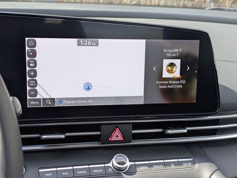 Used 2024 Hyundai Elantra Limited image 20