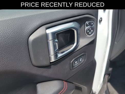 Used 2023 Jeep Wrangler Unlimited Rubicon w/ Cold Weather Group AWD/4WD image 18