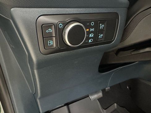 New 2025 Ford Maverick XLT w/ XLT Luxury Package image 32