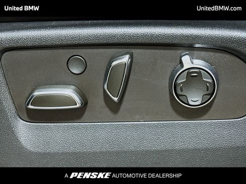 Used 2022 Cadillac Escalade Sport Platinum w/ LPO, ONYX Package AWD/4WD image 4