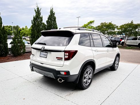Used 2025 Honda Passport TrailSport image 10