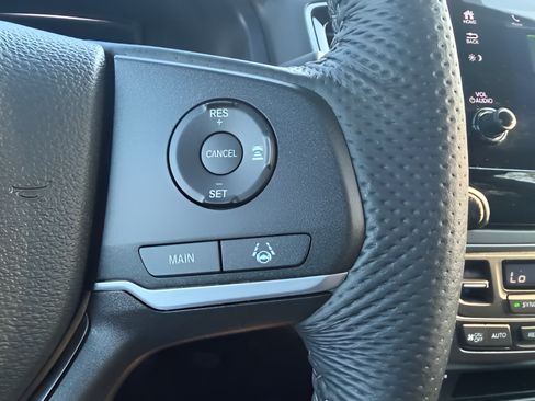 Used 2023 Honda Passport EX-L image 13