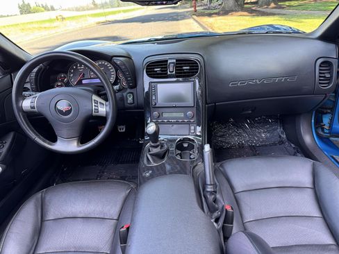 Used 2011 Chevrolet Corvette Convertible w/ Preferred Equipment Group RWD image 14
