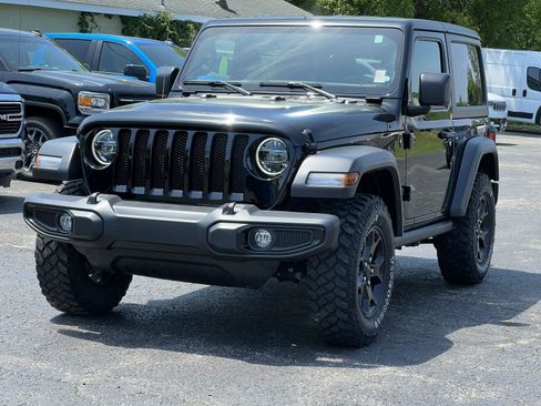 Used 2022 Jeep Wrangler Sport AWD/4WD image 38