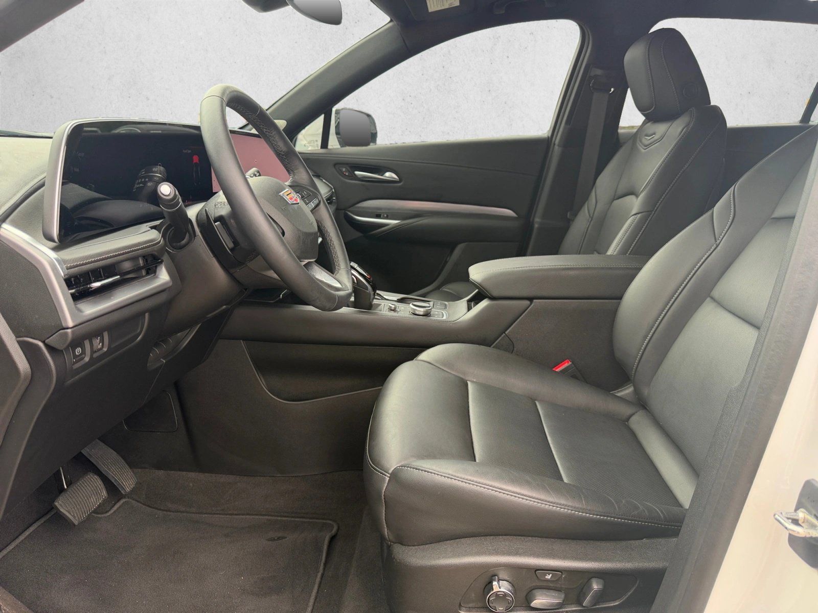 Used 2024 Cadillac XT4 Premium Luxury FWD image 11