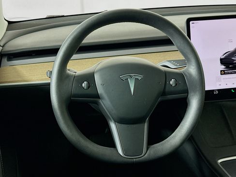 Used 2023 Tesla Model 3 Standard Range RWD image 17