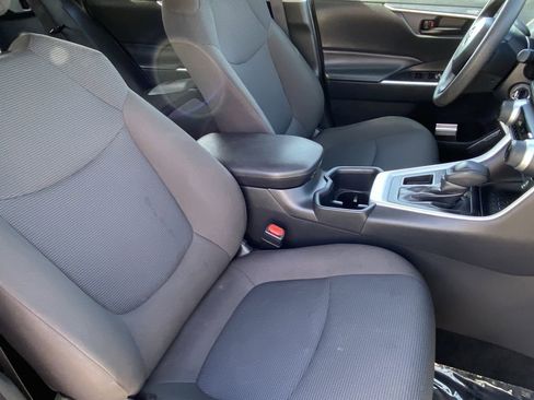 Certified 2025 Toyota RAV4 LE image 14