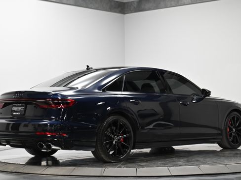 Used 2022 Audi S8 image 11