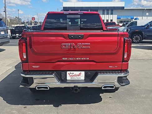 New 2026 GMC Sierra 1500 SLT image 5