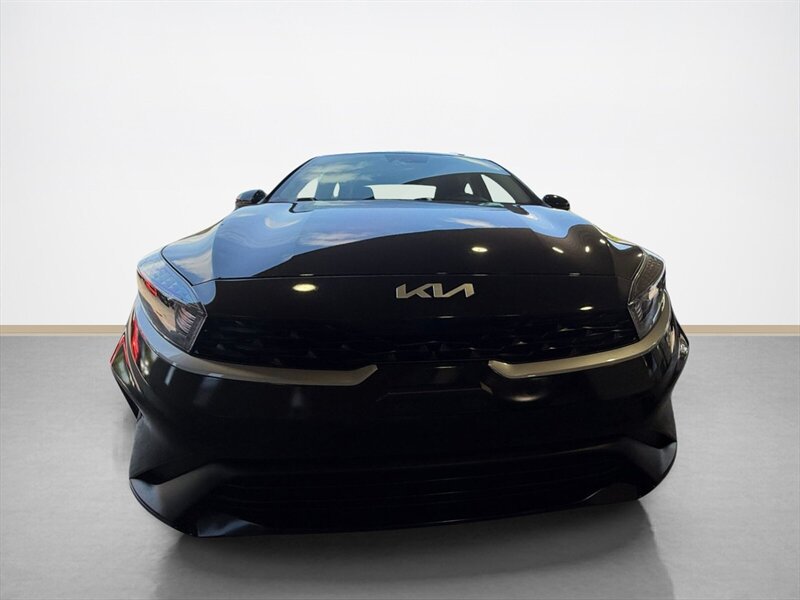 Used 2023 Kia Forte LXS FWD image 9