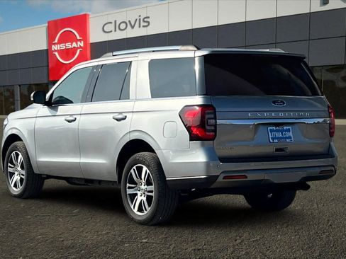 Used 2022 Ford Expedition Limited image 7