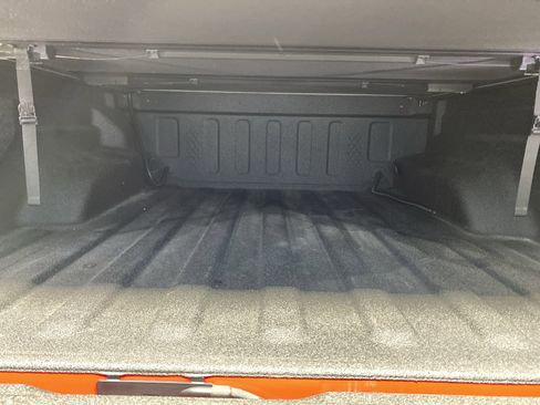 Used 2024 Jeep Gladiator Rubicon w/ Technology Group image 27