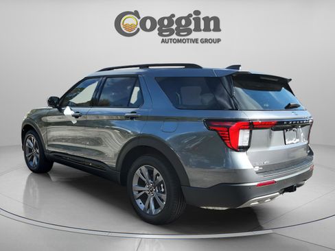 New 2026 Ford Explorer Active w/ Active Comfort Package image 4