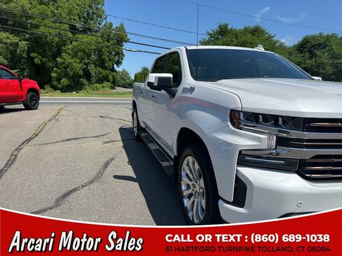 Used 2022 Chevrolet Silverado 1500 High Country w/ Technology Package AWD/4WD image 10