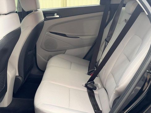 Used 2021 Hyundai Tucson SE w/ Cargo Package FWD image 10