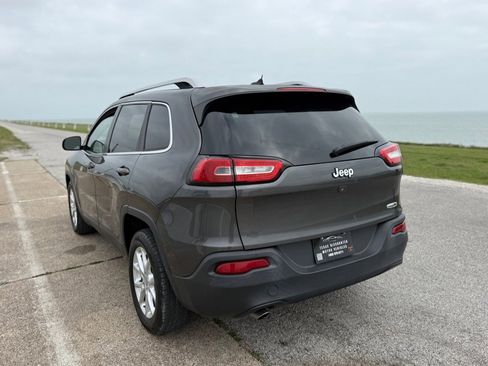 Used 2014 Jeep Cherokee Latitude w/ Comfort/Convenience Group FWD image 7