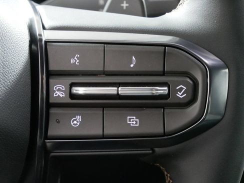 New 2026 GMC Terrain AT4 w/ Convenience Package III AWD/4WD image 24