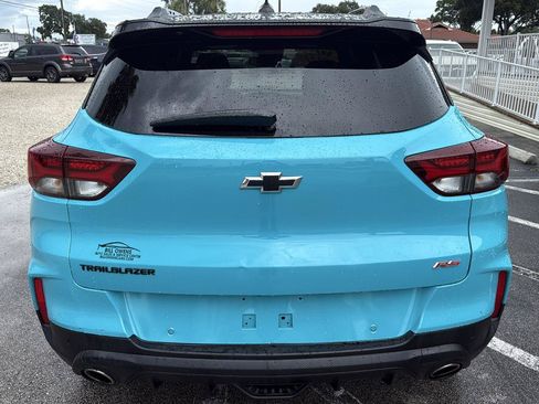 Used 2021 Chevrolet TrailBlazer RS w/ Technology Package FWD image 4