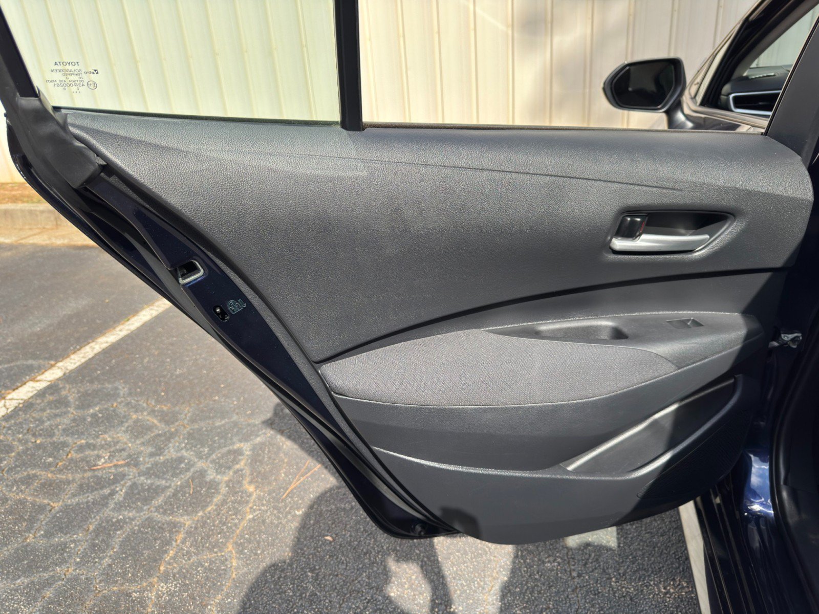 Used 2021 Toyota Corolla LE FWD image 35