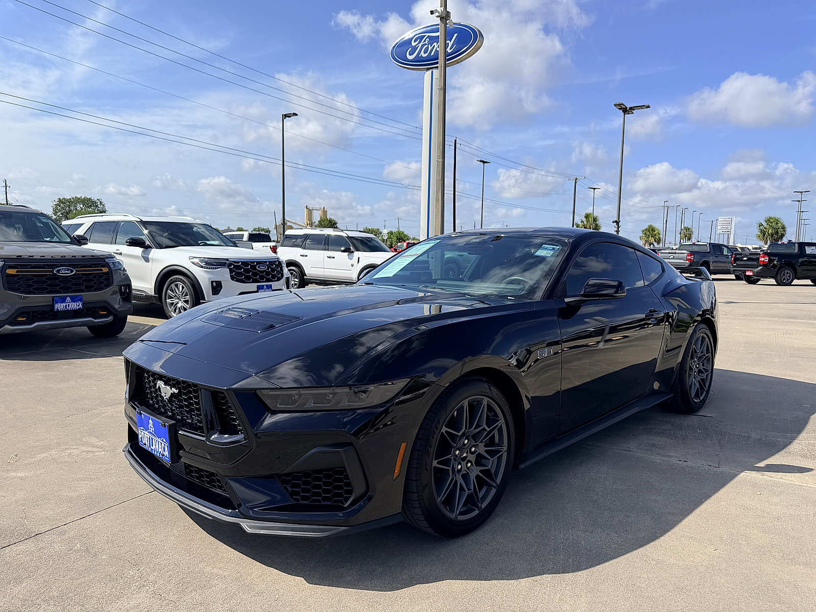 Used 2026 Ford Mustang GT Premium w/ GT Performance Package RWD image 3