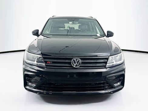 Used 2021 Volkswagen Tiguan SE R-Line FWD image 2