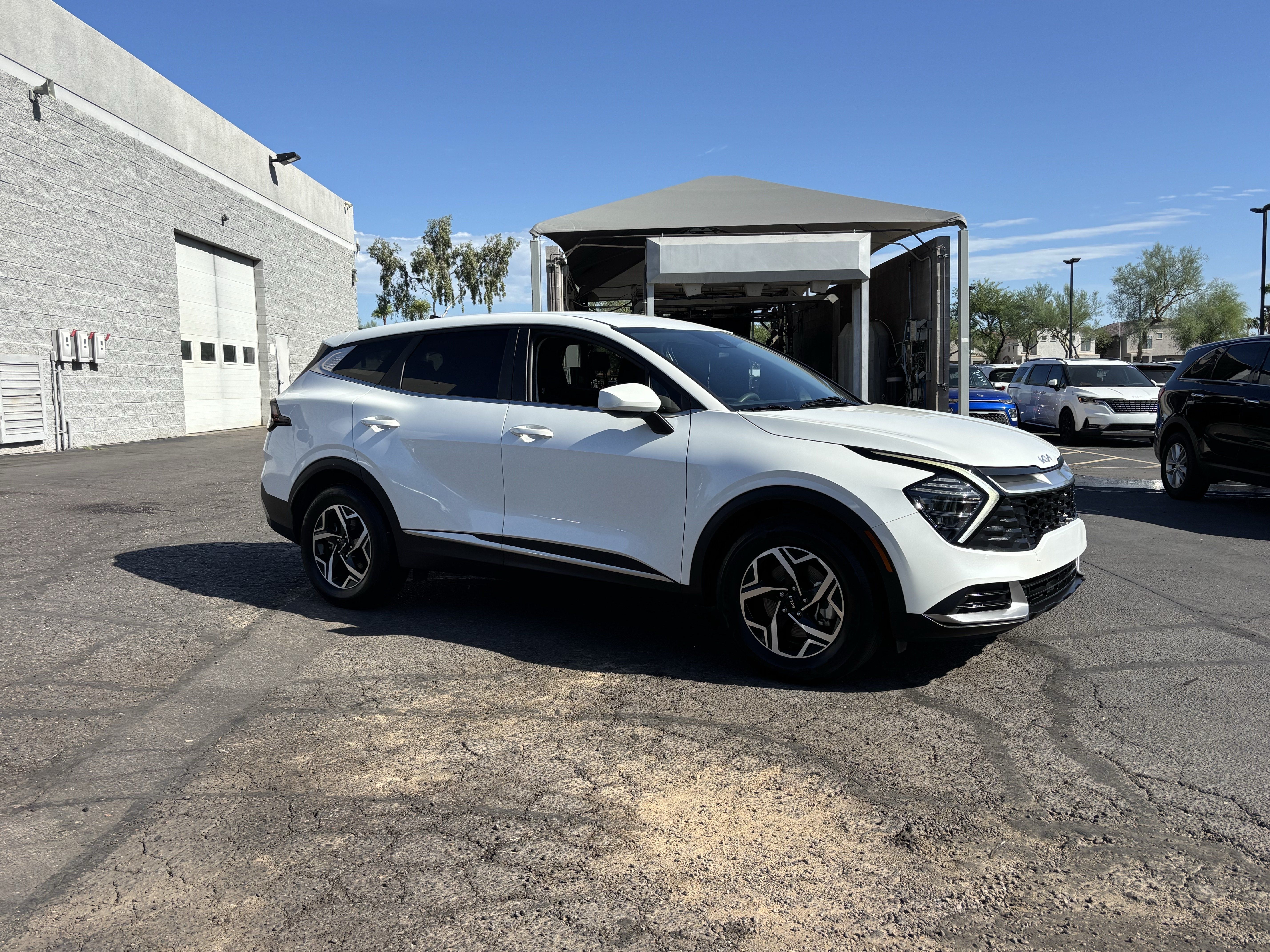 Certified 2025 Kia Sportage LX FWD image 31