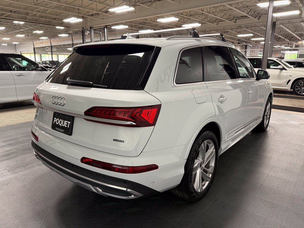 Used 2023 Audi Q7 2.0T Premium w/ Convenience Package AWD/4WD image 4