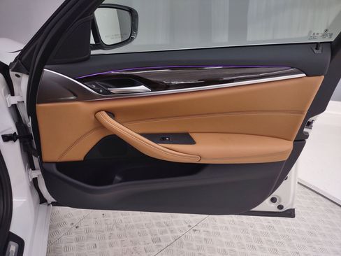 Certified 2023 BMW 530i 530i w/ Convenience Package image 34