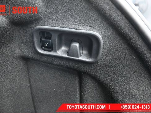 Used 2022 Mercedes-Benz C 300 4MATIC Sedan image 33