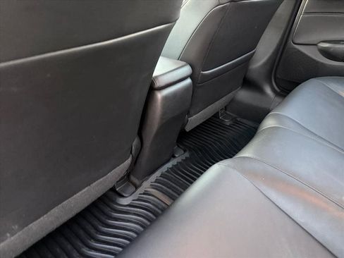 Used 2017 Acura ILX image 25