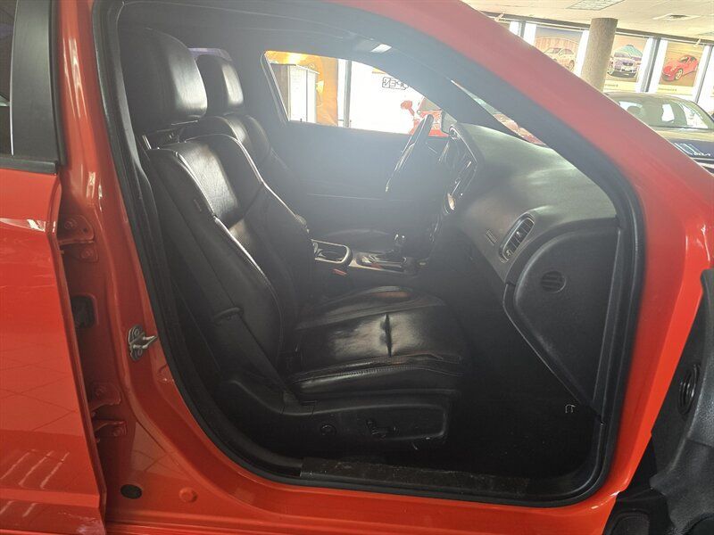 Used 2020 Dodge Charger SXT w/ Leather Interior Group RWD image 14
