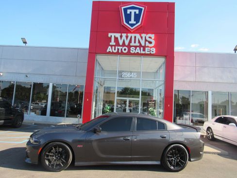 Used 2020 Dodge Charger Scat Pack w/ Dynamics Package RWD image 1