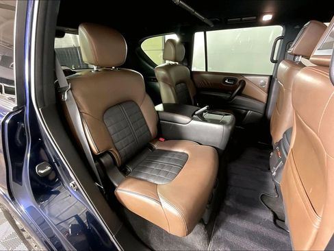 Used 2019 Nissan Armada Platinum w/ Captain's Chairs Package image 39