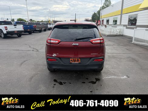 Used 2016 Jeep Cherokee Sport w/ Cold Weather Group AWD/4WD image 3