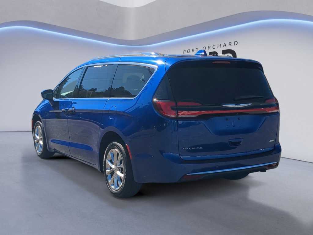 Used 2021 Chrysler Pacifica Touring-L AWD/4WD image 5