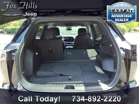 Used 2025 Chevrolet Equinox LT w/ Convenience Package II AWD/4WD image 10