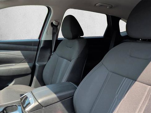 Used 2025 Hyundai Tucson SEL FWD image 11