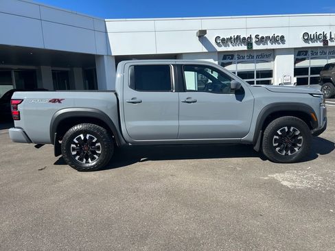 Used 2023 Nissan Frontier PRO-4X w/ Pro Convenience Package image 8