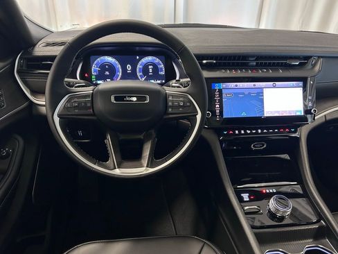 New 2026 Jeep Grand Cherokee L Limited AWD/4WD image 3