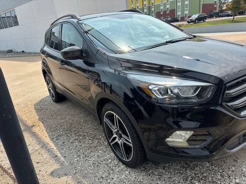 Used 2019 Ford Escape SEL FWD image 12